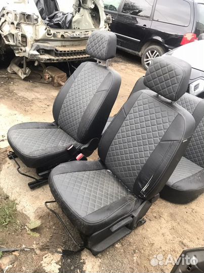 Renault Megane 3 Комплект передних сидений