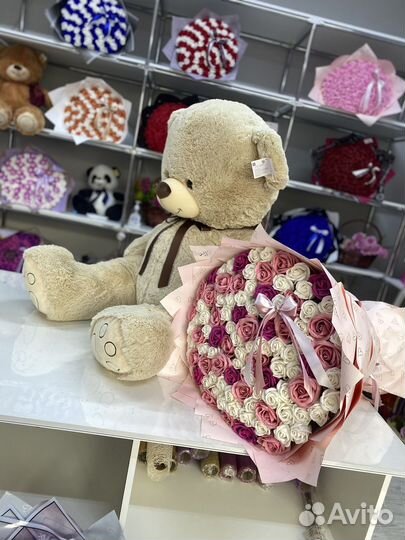 Плюшевый медведь большой