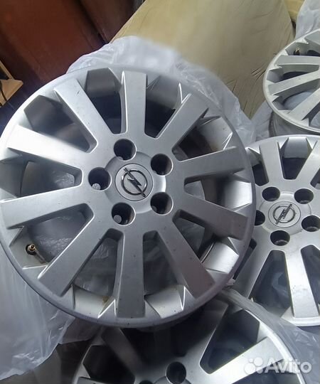 Продам колесные диски Opel