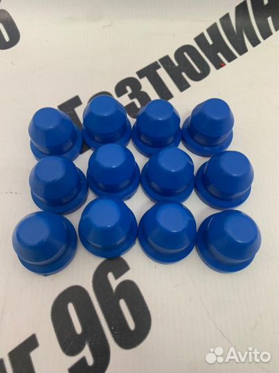 Колпачки на гайку колеса