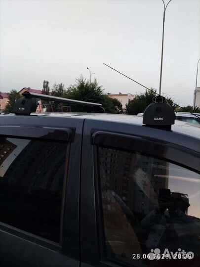 Продам рейлинги на logan