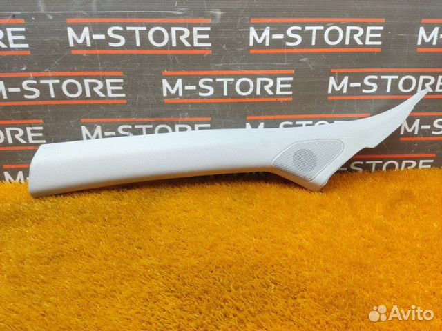 Обшивка стойки передняя левая Audi A3 8P caxc 2009