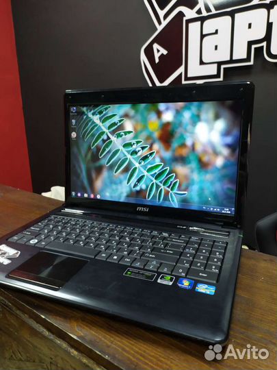 Ноутбук MSI / Core i3