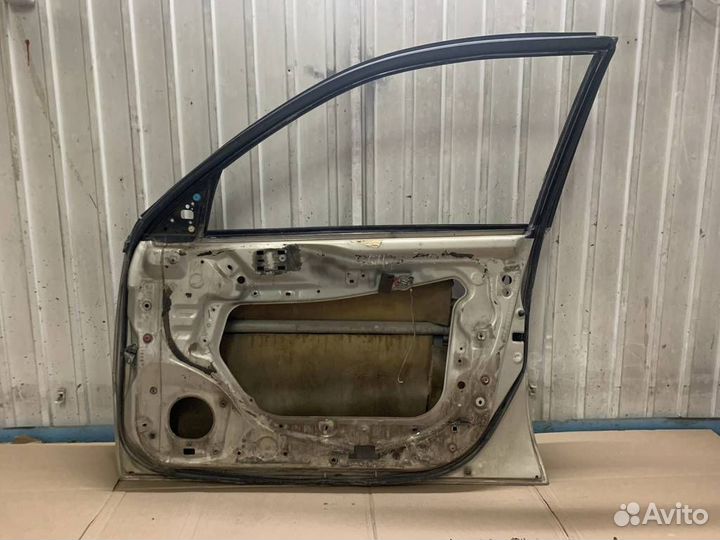 Дверь FR toyota carina AT192