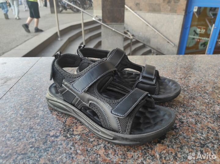 Новые сандалии на липучке женские черные
