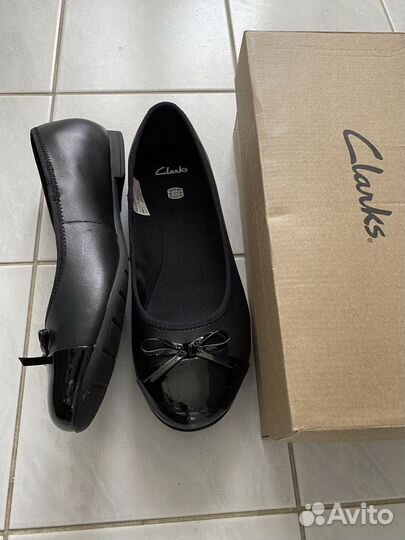 Новые балетки Clarks Англия кожа 39.5