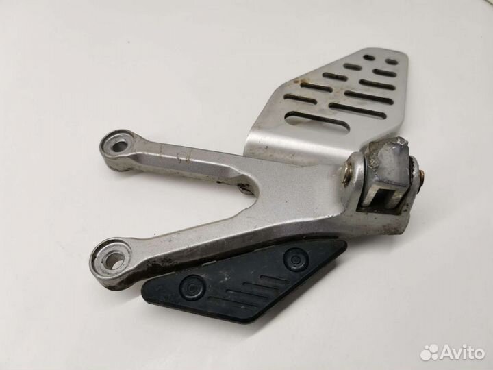 Кронштейн левый водительский Yamaha YZF R6 2006+