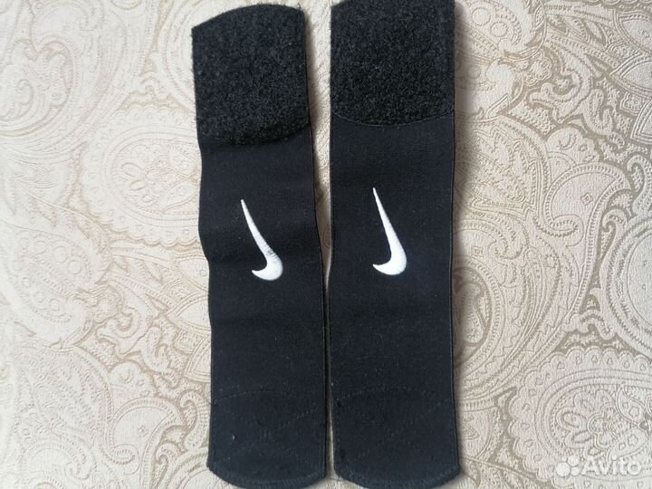 Напульсник nike