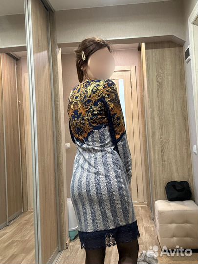 Нарядное платье со стразами