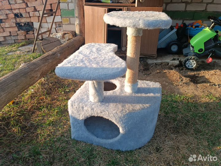 Домик для кошки с когтеточкой