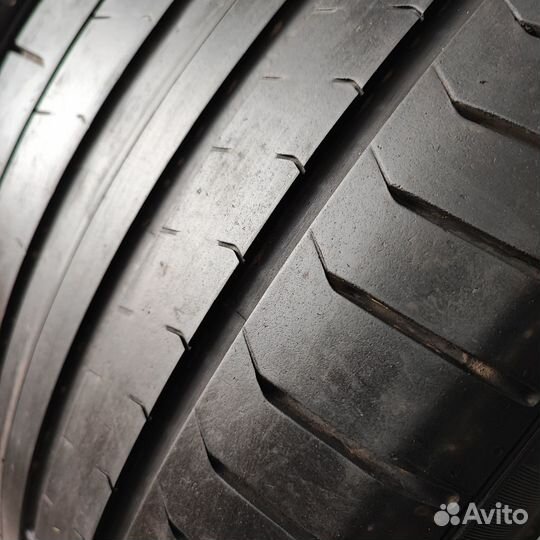 Pirelli P Zero PZ4 285/40 R20 104Y