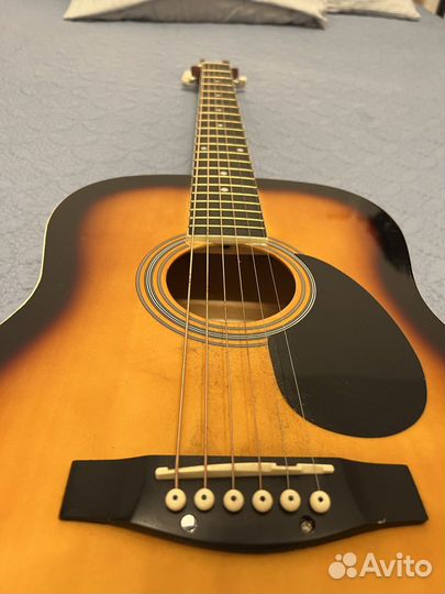 Акустическая гитара