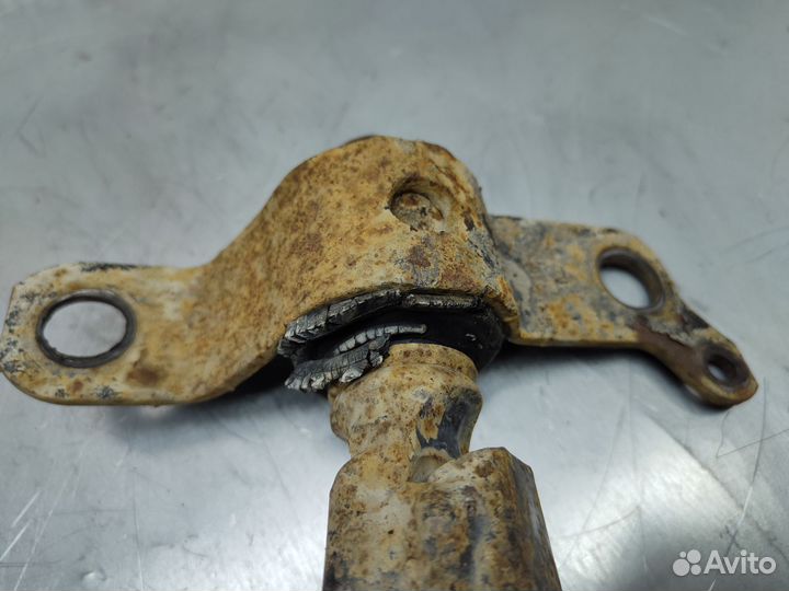 Рычаг передний Toyota Corolla E100 1994 г.в