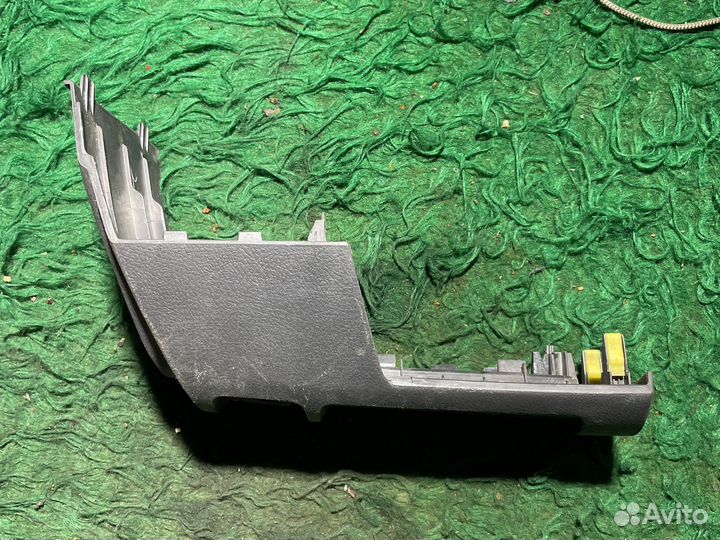 Накладка торпедо левая toyota camry v40 06-11