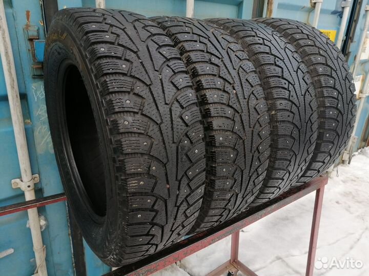 Nokian Tyres Hakkapeliitta SUV 5 235/65 R17 102N