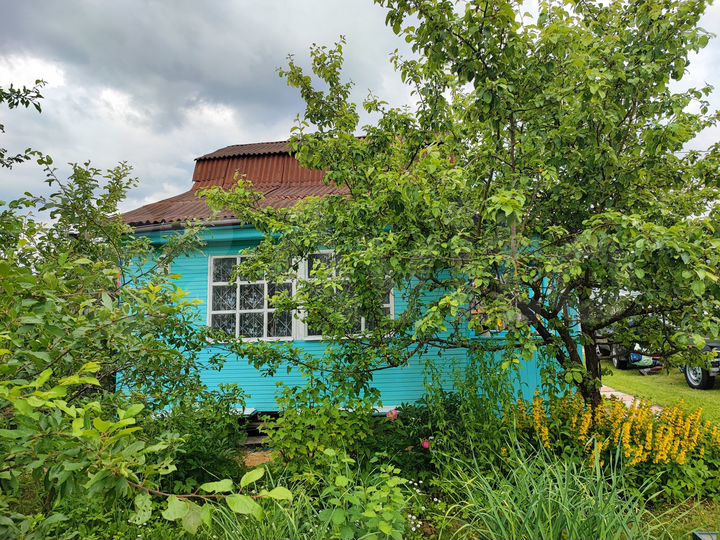 Дача 33,6 м² на участке 10,5 сот.