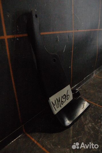 Брызговик передний правый - Toyota Camry V50 V55