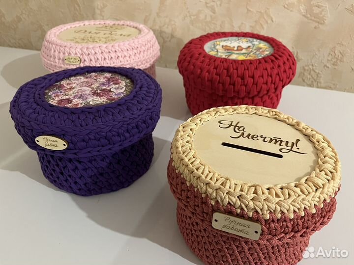 Вязаная шкатулка. Вазаная корзина с крышкой
