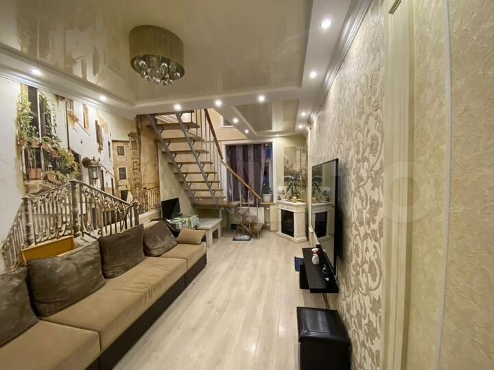 4-к. квартира, 90 м², 8/9 эт.