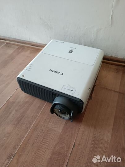 Проектор Canon WUX450ST