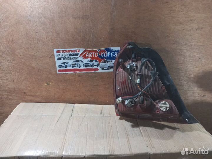 Стоп-сигнал задний правый Kia Carens 1999-2002