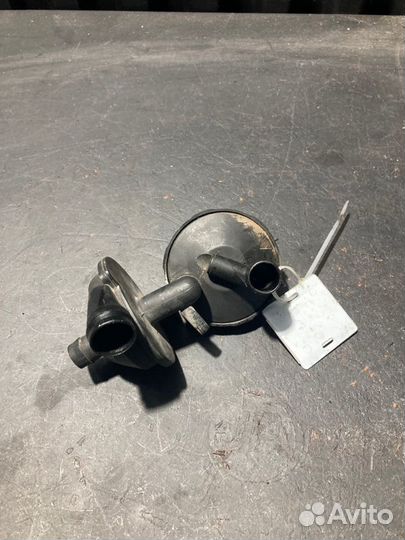 Регулирующий клапан вентиляции картерных газов Bmw