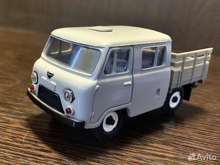 Модель УАЗ 39094 фермер метал без тента серый ussr