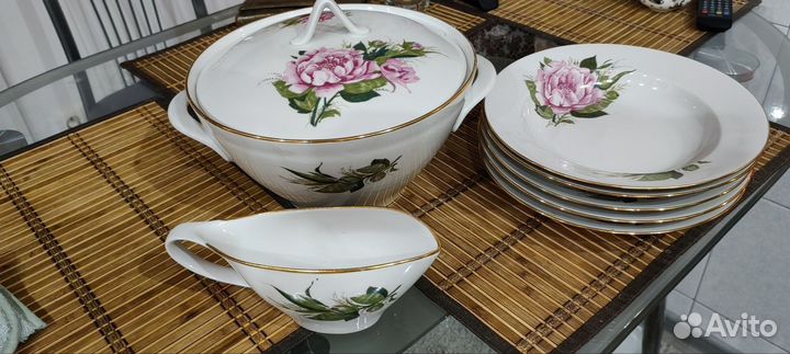 Набор столовой посуды