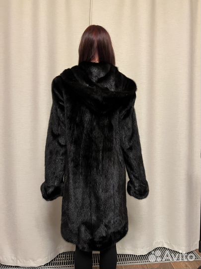 Шуба норковая новая 42