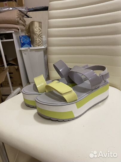 Обувь женская 39 размер