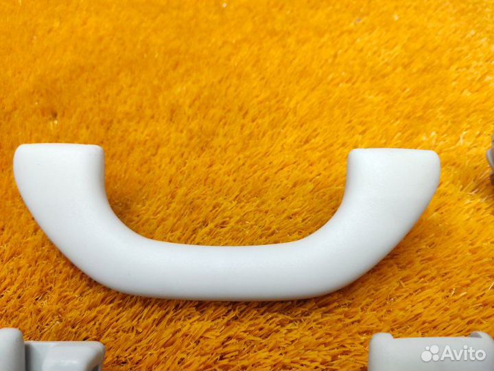 Ручка потолка Volkswagen Tiguan 5N cawa 2009