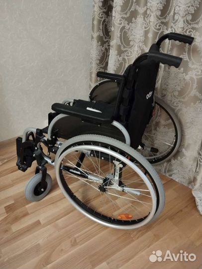 Инвалидная коляска новая 1