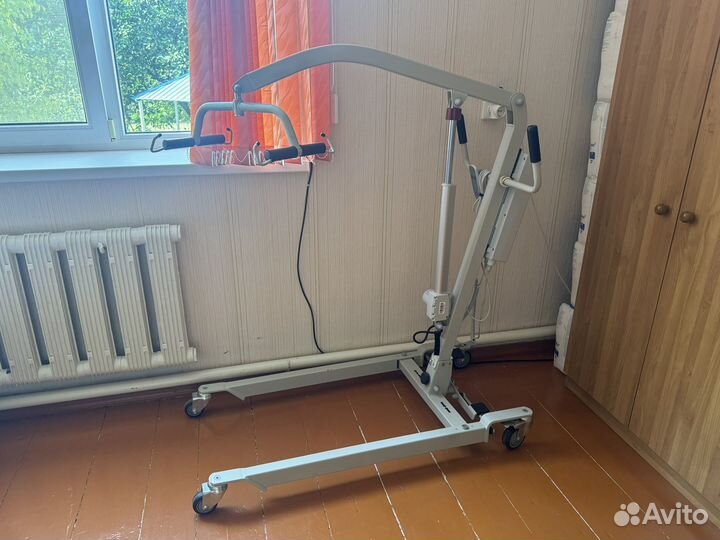 Подъемник для лежачих больных