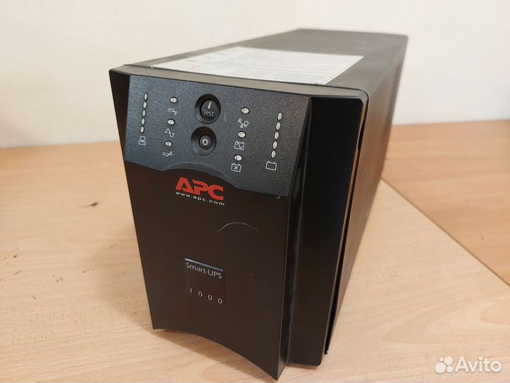 Ибп APC Smart-UPS 1000VA 670 Ватт
