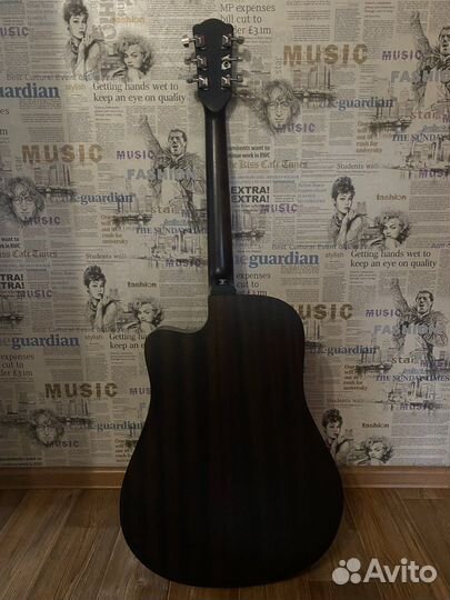Продам гитару