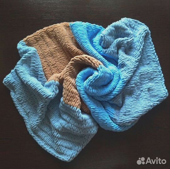 Плед из плюшевой пряжи 80*115, ручная работа