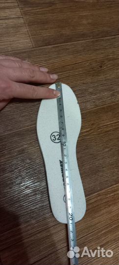 Коньки фигурные 32р (утеплённые)