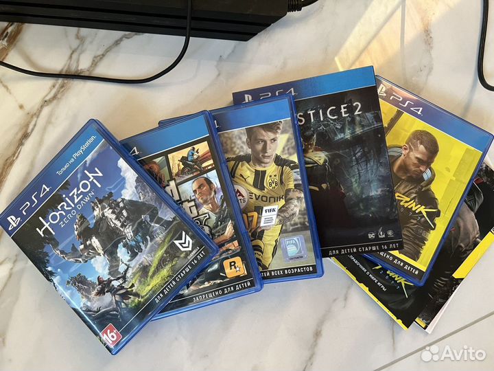 Игровая приставка ps4 pro 1000гб