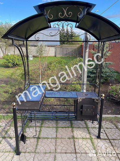 Мангал с крышей