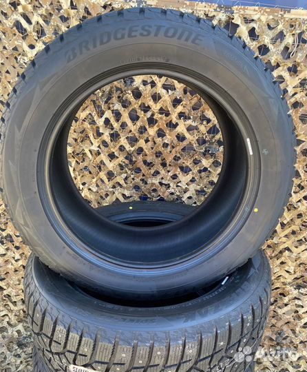 Bridgestone Blizzak Spike-02 SUV 285/50 R20 116T