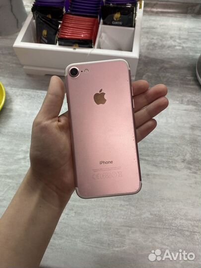 iPhone 7, 32 ГБ