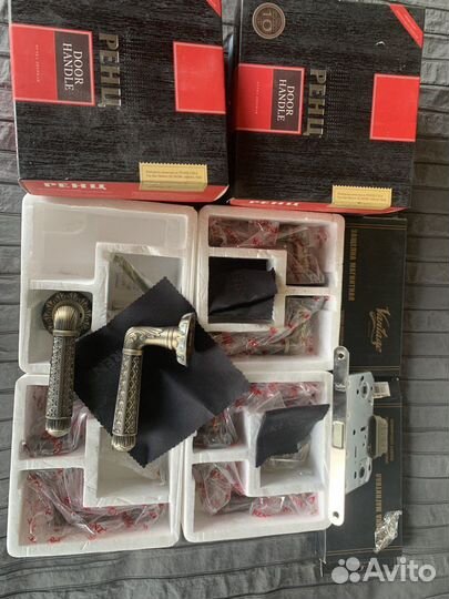 Ручки для межкомнатных дверей.плюс 2 защелки магни