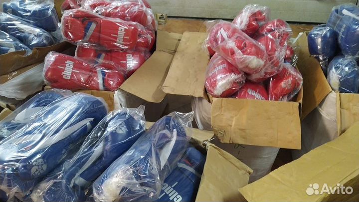 Боксерские перчатки