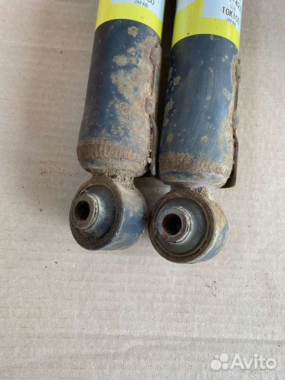 Амортизаторы задние Toyota RAV 4