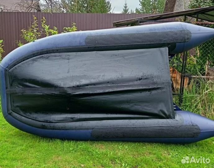 Лодка Гладиатор В330аl