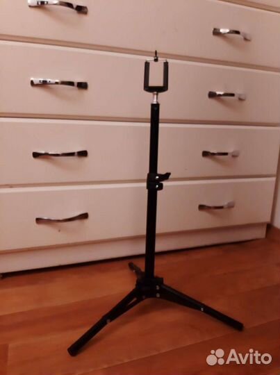 Штатив с держателем для телефона