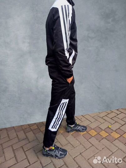 Спортивные костюмы Adidas