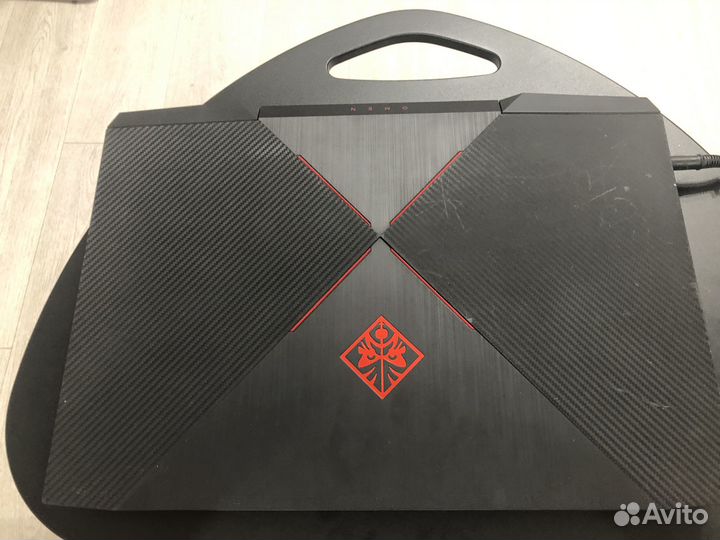 HP omen 17-an116ur i5-8300H GeForce GTX 1060 6 Гб