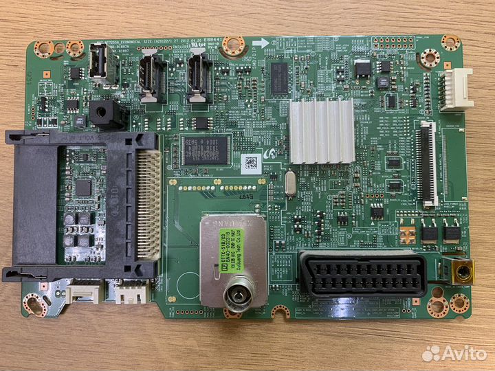 Плата от телевизора Samsung ur32fh4003w