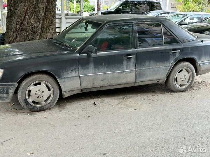 Авто в разбор Mercedes W124 E200 2.0 AT